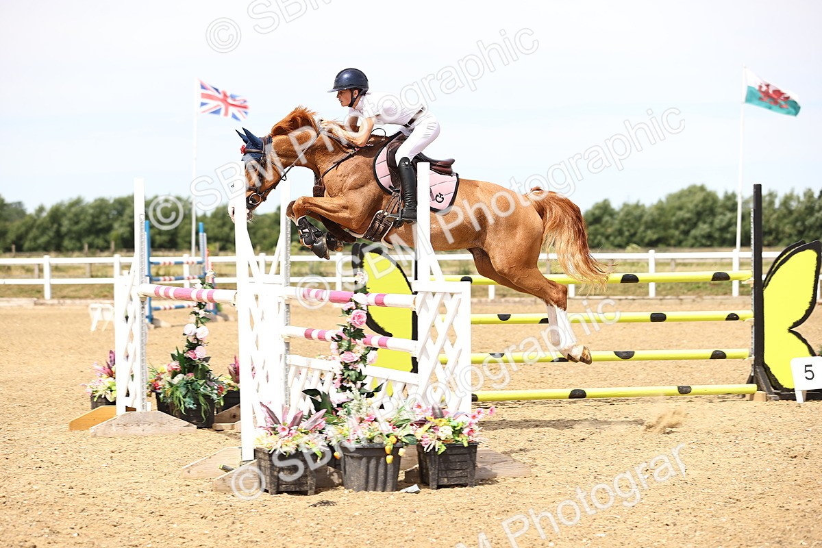 SBM_000554 - Class 15 - Redpost Equestian Senior Foxhunter - 1.20m