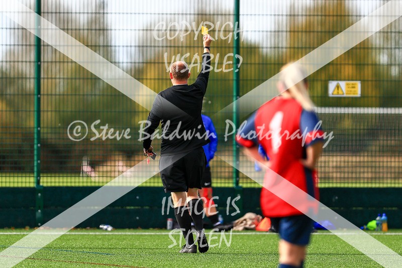 1DX30769 - 2025-10-05 FC Abbey Meads Ladies V Purton  Kingsdown FC Ladies