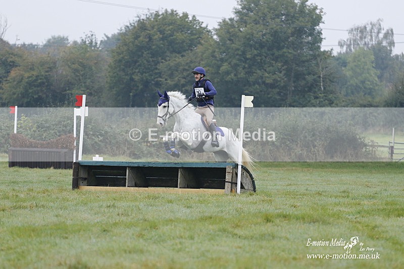 WWHT 171021 0342 - Novice Restricted (0.80m)  17/10/21