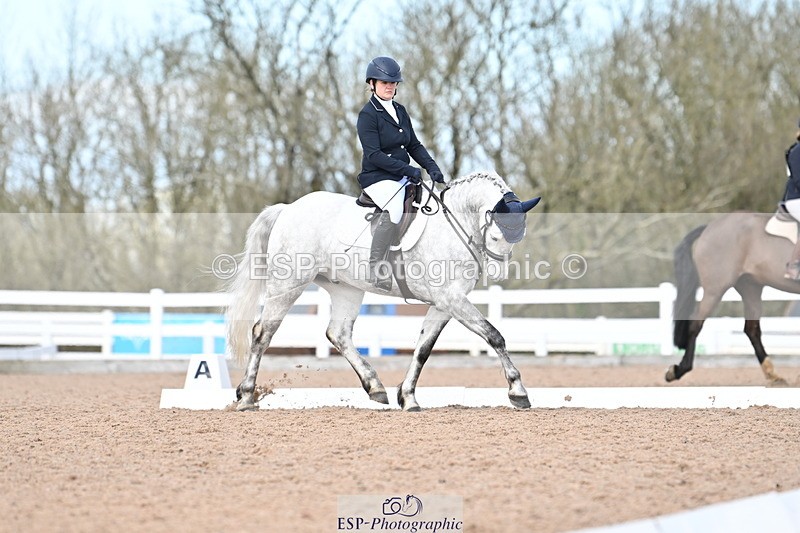 240324A-125607-02422 - Novice 28, 12.15 to 13.00