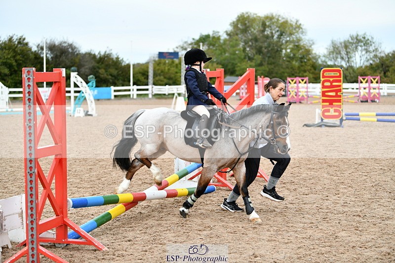 241013B-092735-00196 - Cls 1 Clear Round