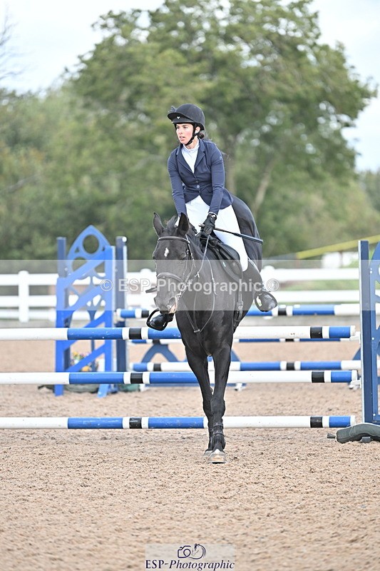 241005A-112044-03302 - SAT Cls 17 95cm Amateur Quali