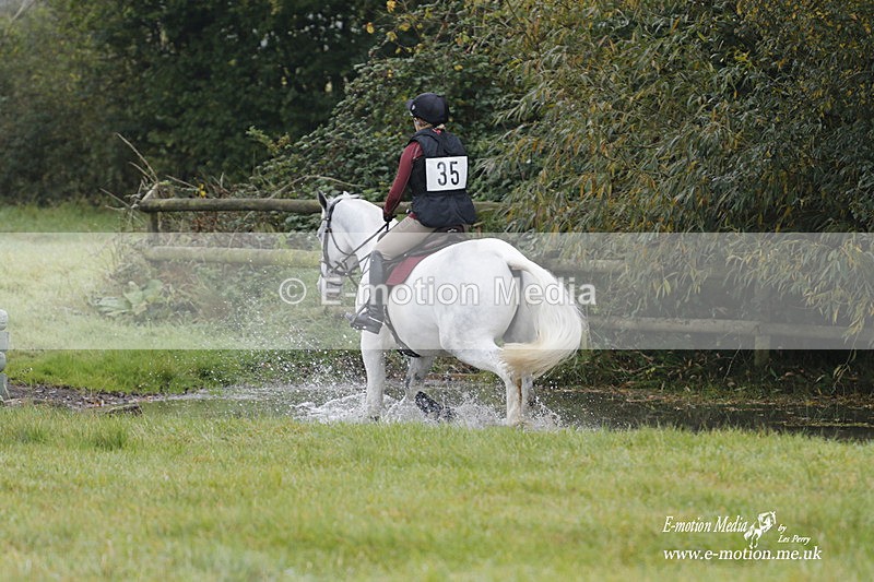 WWHT 171021 0655 - Novice Restricted (0.80m)  17/10/21