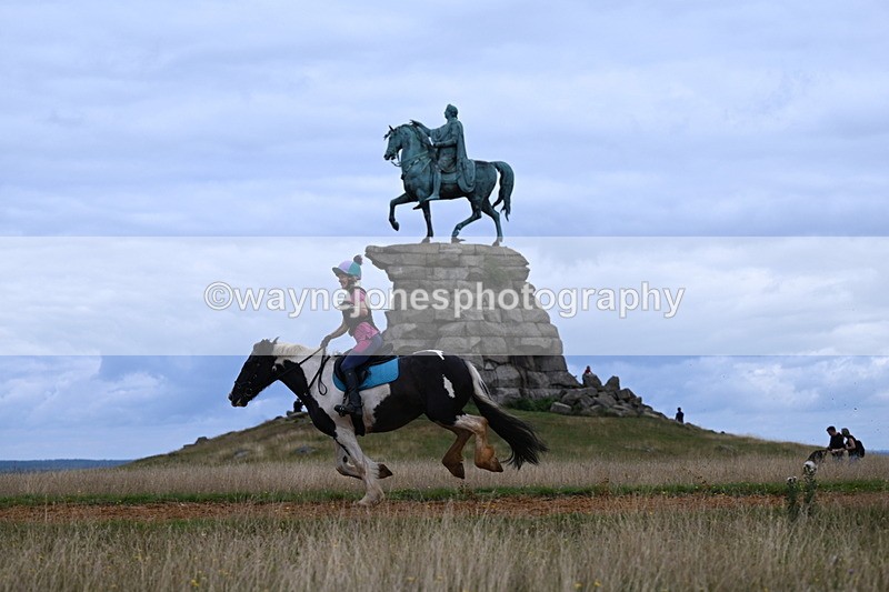 DSC_6565 - Time at Statue 12:45 to 13:15