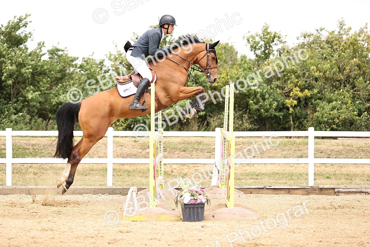SBM_010611 - Class 9 - Senior Foxhunter - 1.20m Open