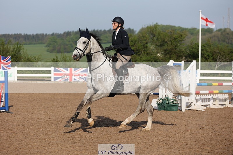 240510A-081800-04167 - Cls 13 British Novice and 90cm Open