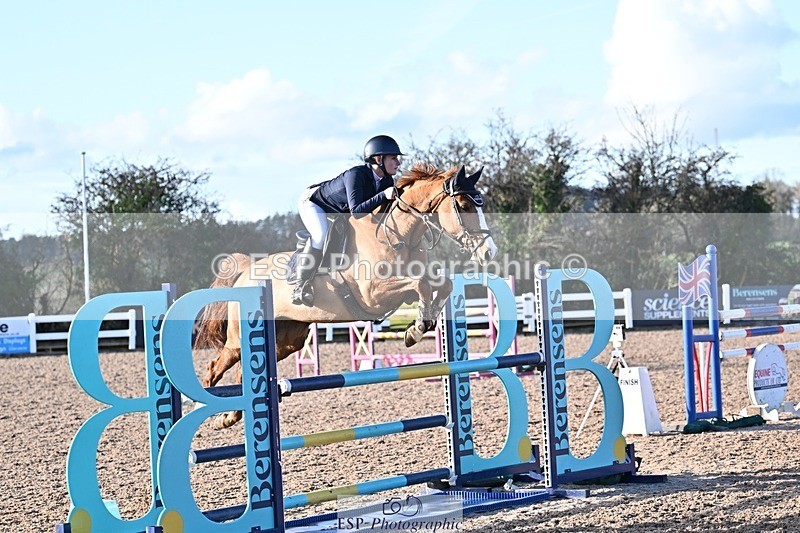 251203-125438-00584 - Cls 4 Newcomers and 1.10m Open