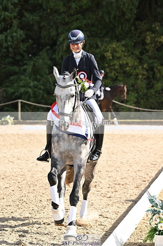 250808A-170104-02198 - Novice GOLD Presentations