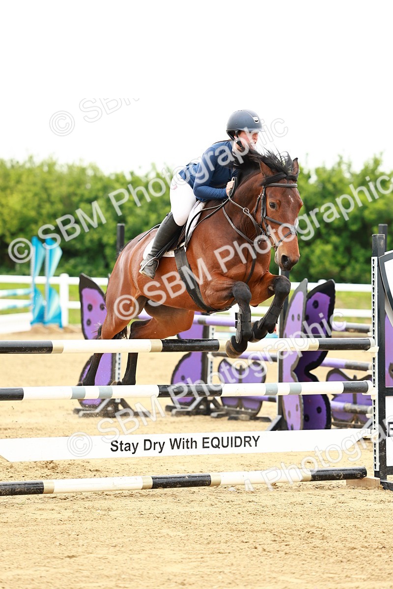 0B8A3934 - Class 4 - Senior Newcomers - 1.10m