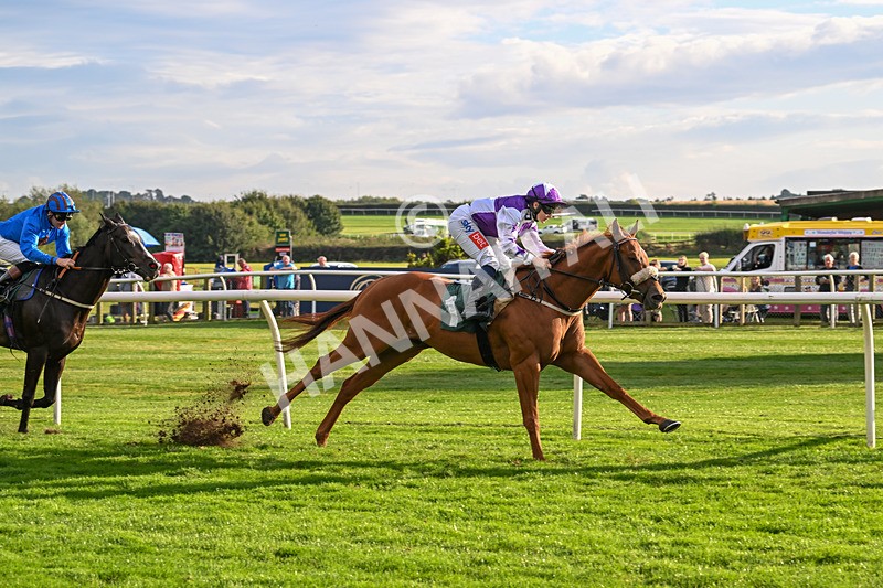 280824-Race 8-Fiscal Policy-5194 - Race 8