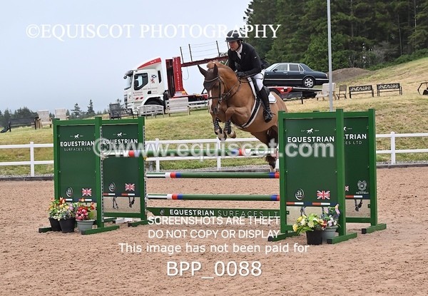 BPP_0088 - CLASS 25 SUN HOYS Redpost Equestrian Senior Foxhunter Second Round