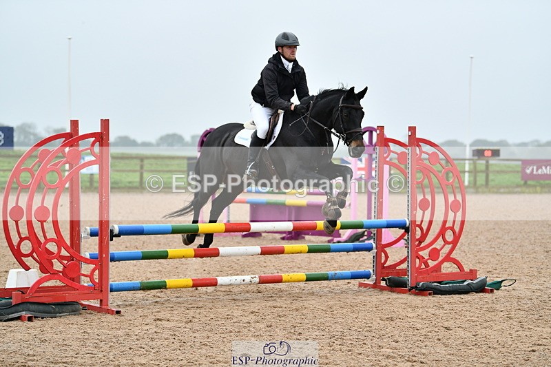 241102A-103332-03583 - SAT Cls 0 Clear Round