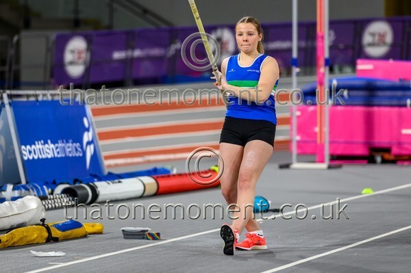 SenInd26-916543 - Field Female Set One