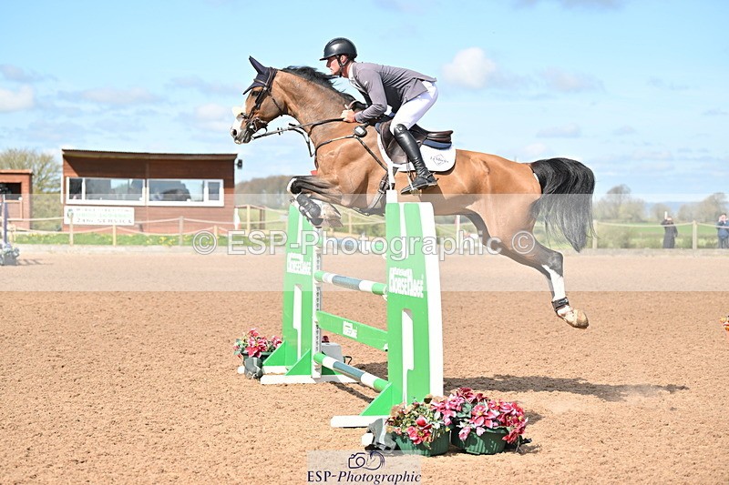 240418A-110535-02448 - Cls 5, 2 Star Medium Tour 1.35m