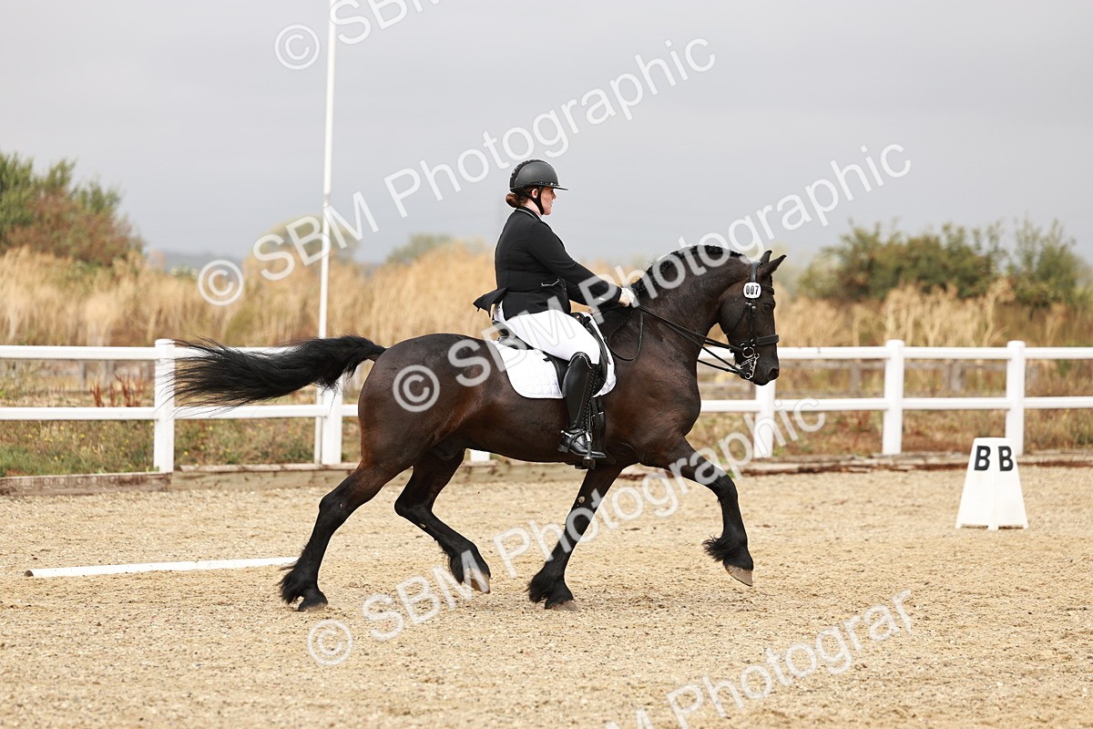 SBM_001886 - Class 8-11 - N2 E1 Warm Up - 12.27-12.59
