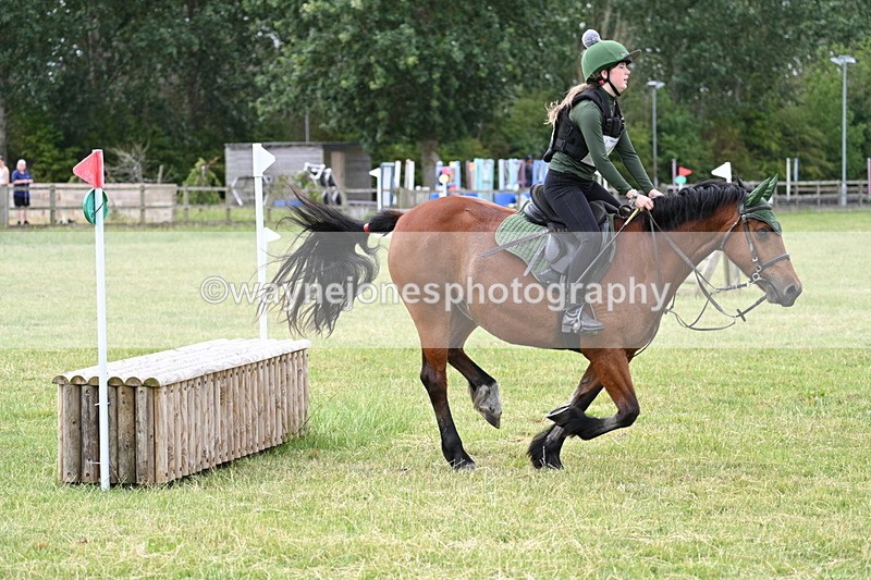 WJ7_5242 - 60cm XC Time 10:17 to 10:49