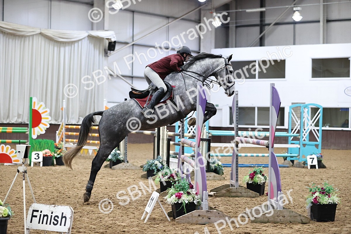 SBM_001416 - Class 4 - Senior Newcomers - 1.10m Open