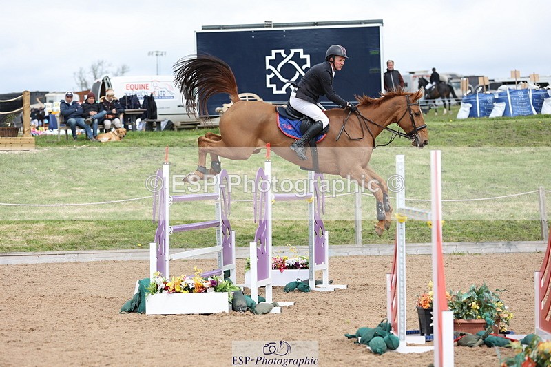 240419A-125122-07490 - Cls 6, 2 Star Medium Tour 1.35m