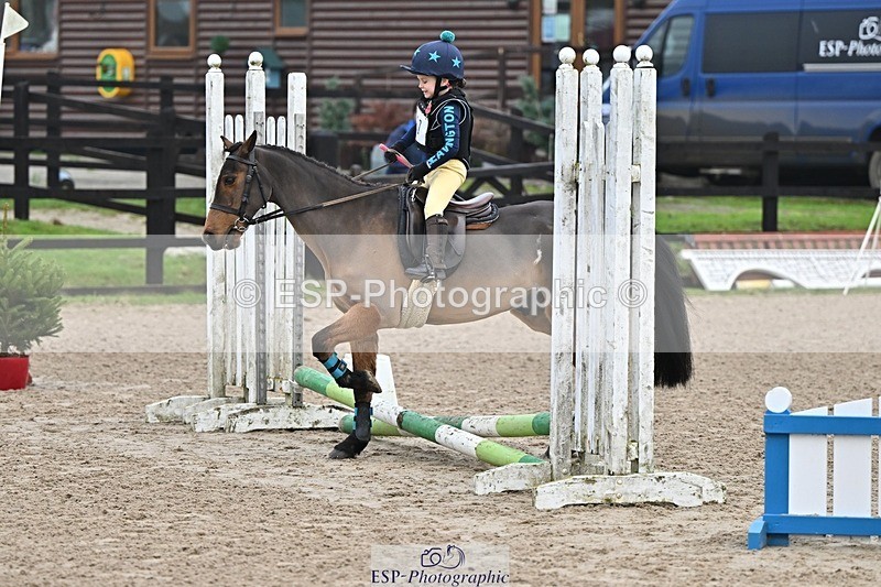 241110-094211-00055 - 40cm Showjumping