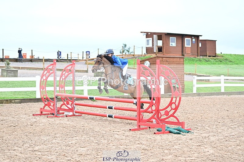 240908A-111211-03260 - Cls 18 A&B Pony Brit Nov & 80 Opern