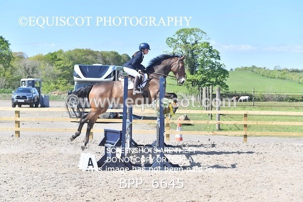 BPP_6645 - CLASS 37 MON 0.85m Amateur Championship Qualifier