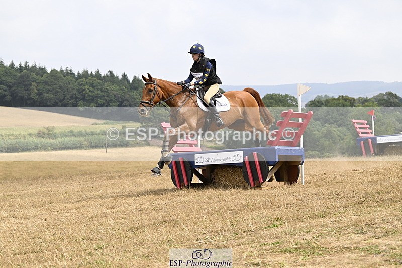 250824A-124306-36460 - 2049-Mia.Lewis-The.flying.scotsman