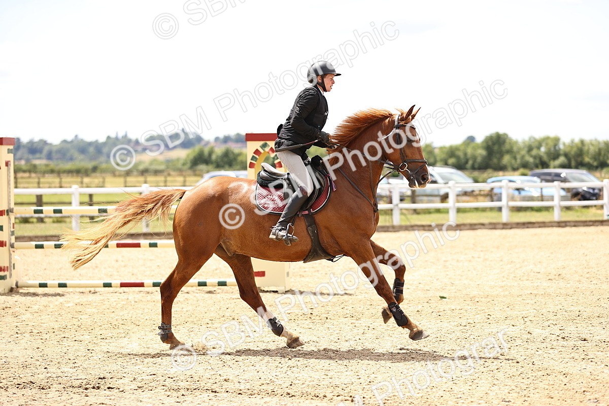 SBM_000897 - Class 5 - 1.05m Amateur Championship Qualifier