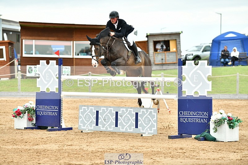 230720A-154114-03990 - Cls 9, 2 Star Big 1.40m Start to break