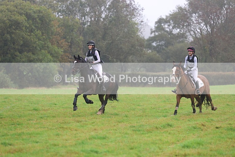 3E7A1566 - Class 3: 70cm Pairs: Half Roll Top