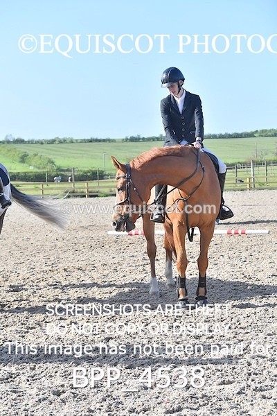 BPP_4538 - CLASS 9 Senior Newcomers/ 1.10m Open