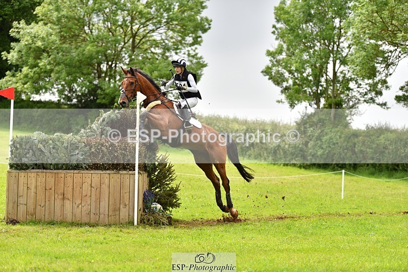 240526-141944-23465 - 501-BRUNO_FG-Edie_Campbell