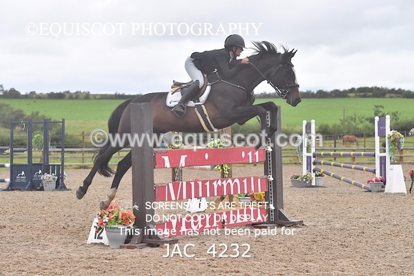 JAC_4232 - CLASS 6 Senior Newcomers/ 1.10m Open