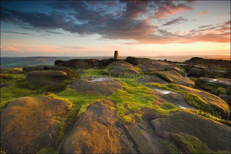 Standing Tall - Peak District | Dark Peak