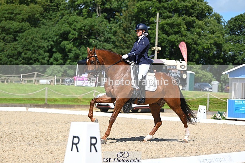 230811-115549-01120 - Cls 4 Adv Medium Silver