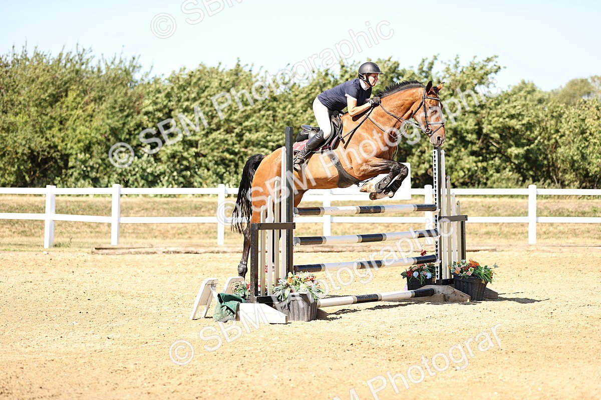SBM_015606 - Class 16 - Senior foxhunter - 1.20m Open