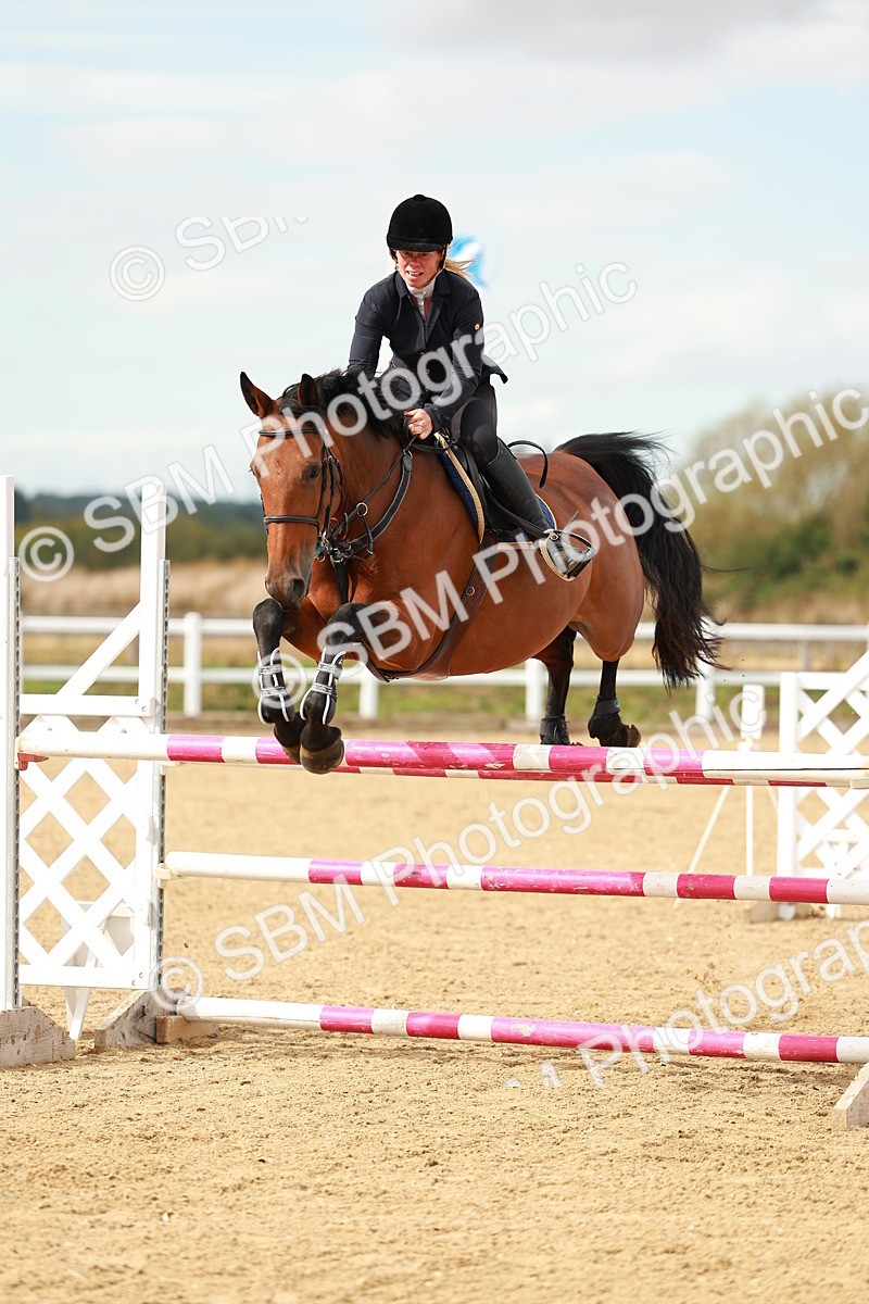 SBM_001405 - Class 4 - Senior Newcomers - 1.10m