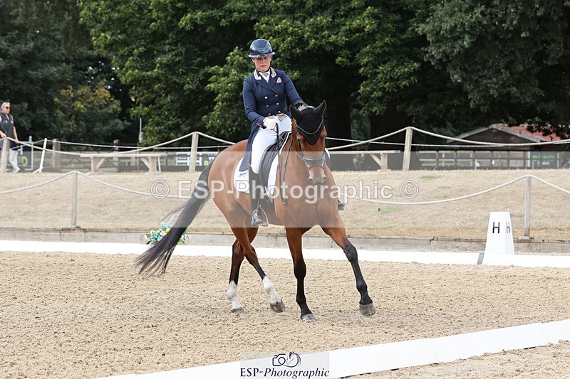 250809A-113706-02795 - 071-Abbie.NewburySeagry.Viceroy