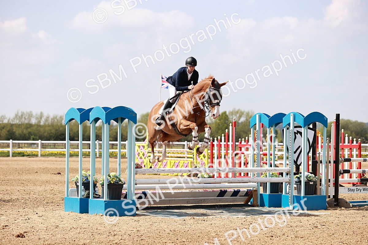  - Class 24 - Senior Newcomers - 1.10m