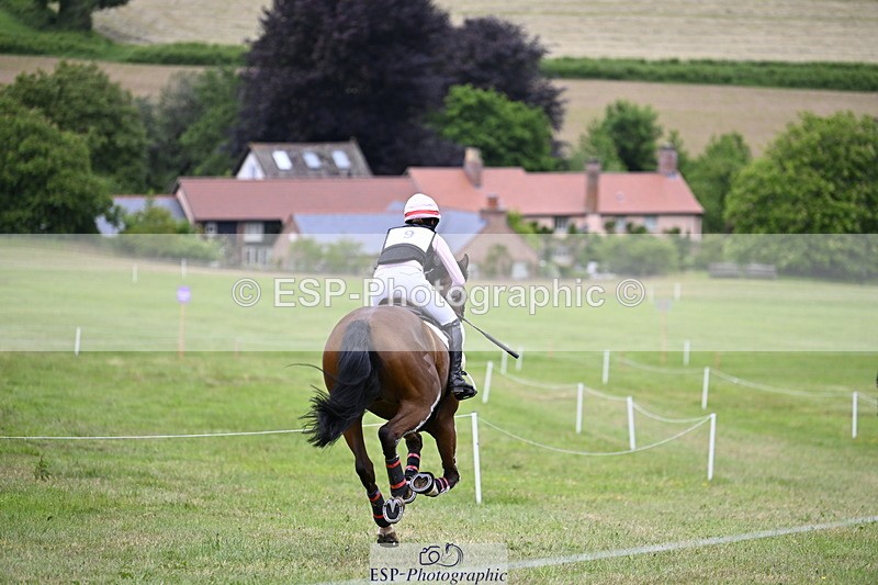 250524A-094555-08382 - A-009-Clementine.Crosthwaite.Eyre-LYJADOR