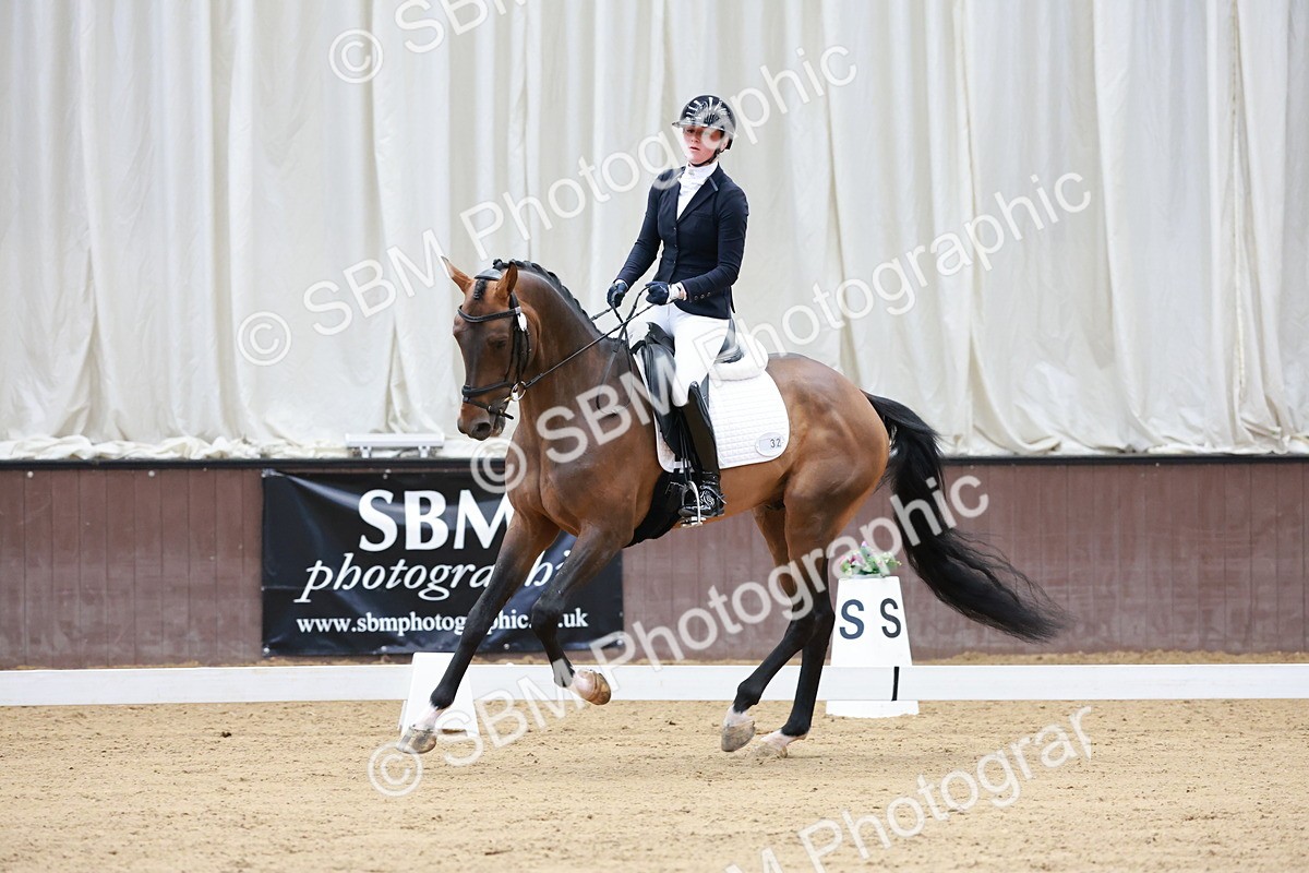 SBM_006811 - Class 6b - Novice 6 - 8.56-9.24