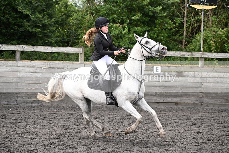 WJ6_1032 - Class 14 Intermediate 75cm