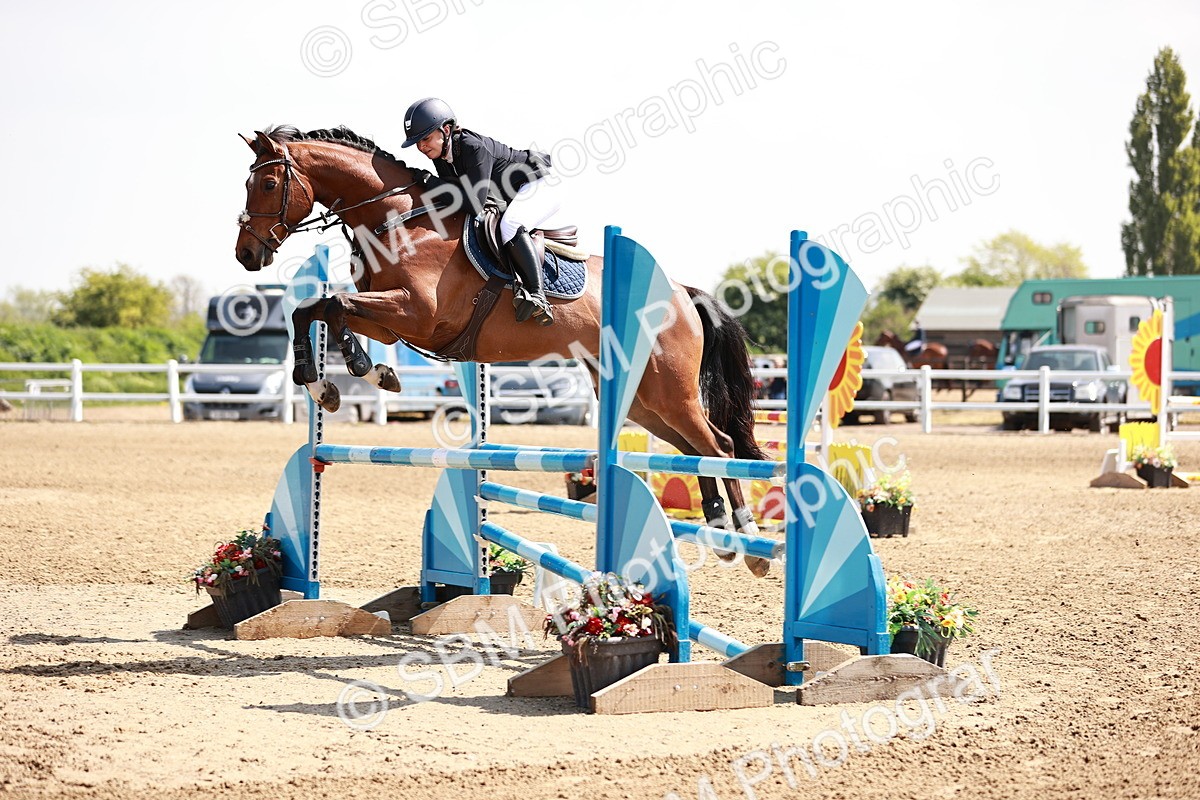  - Class 23 - Senior 1.05m