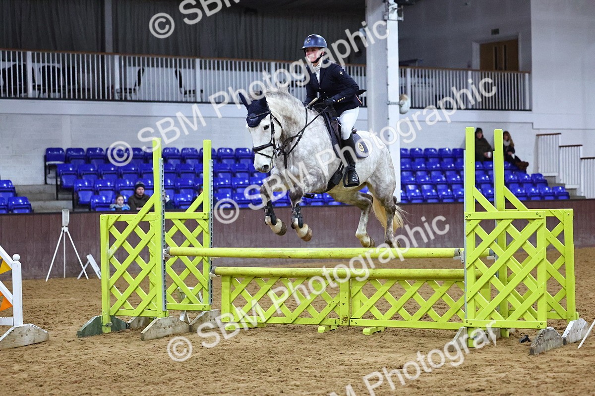 SBM_002893 - Class 6 - Holly & Ivy Stakes - 90cm