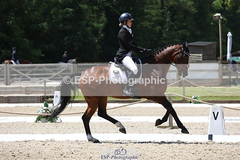 230526-130948-06333 - 165-LEV_IDWJ-Danielle_Frost-WEDTrotUp+DR