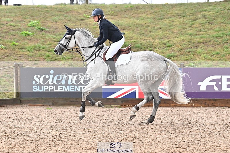 250827B-103111-00045 - Clear Round & Cls 1 Brit Nov 90cm