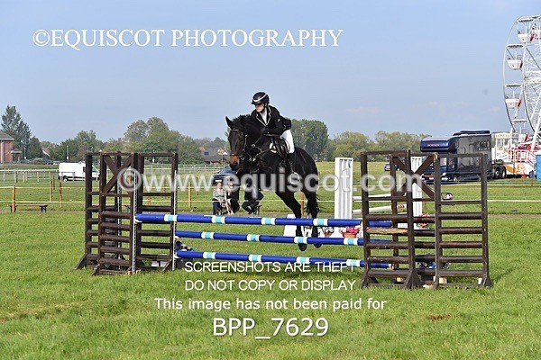 BPP_7629 - CLASS 6 Nisbets Fresh From The Farm & The Golf Inn 1.00m Amateur Championship