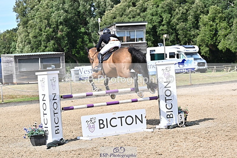 250704A-163632-12082 - Cls 23 Snr Foxhunter