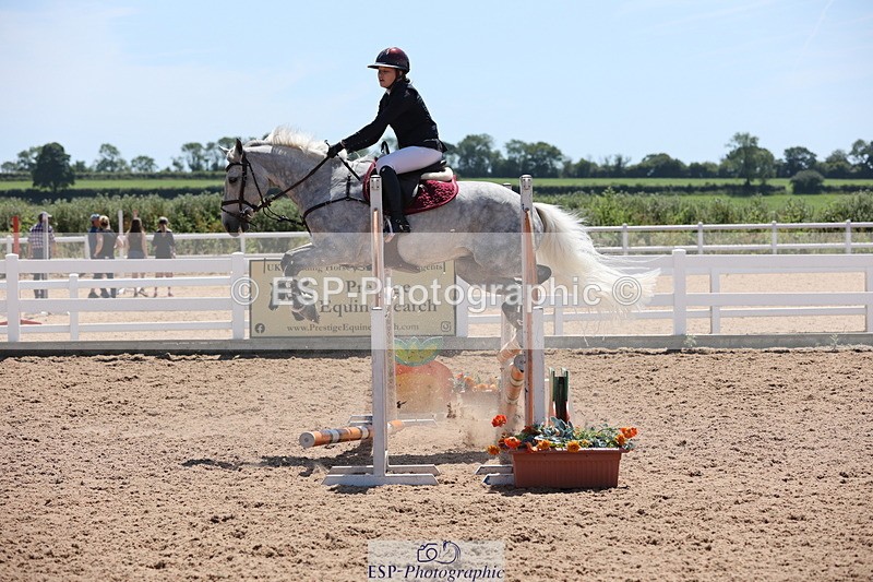 240629A-140925-06720 - Cls 19 Foxhunter and 1.10m Open