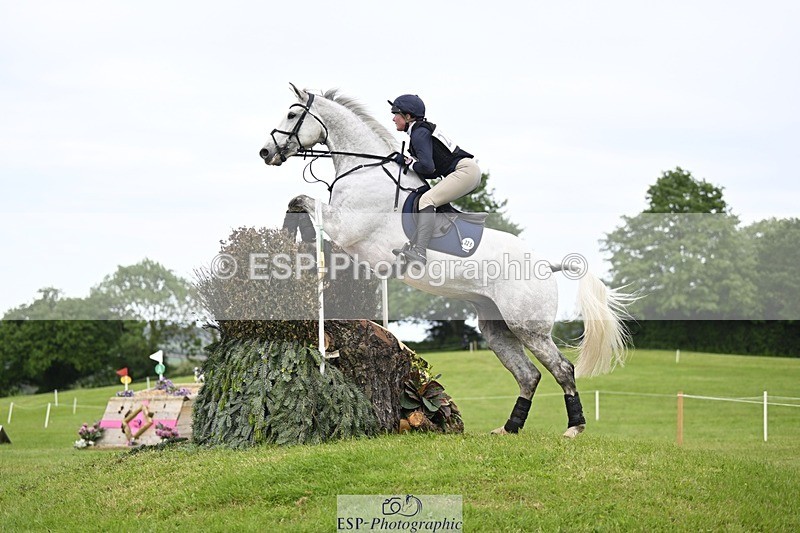 240525-154548-16885 - 225-SLEEHAUN_DANCER-Megan_Lawrence