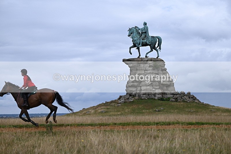 DSC_5930 - Time at Statue 12:17 to 12:44